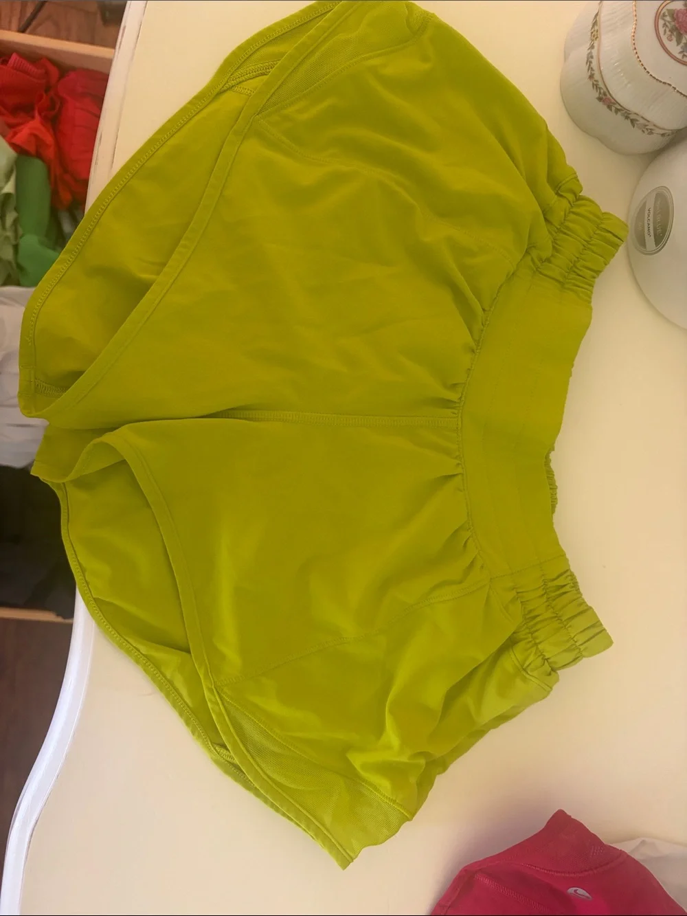 LIME LULULEMON SHORTS: Size 4, 2.5 inch